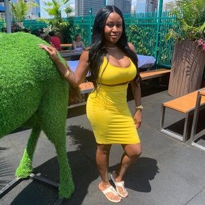 Hey Poshers, my name is Mel of My Melanin Mane